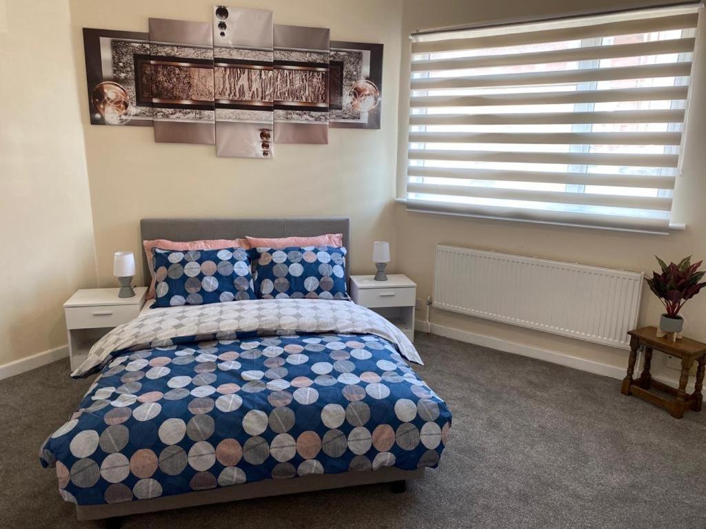 Excellent And Amazing Apartment With Private Parking Gillingham  Zewnętrze zdjęcie